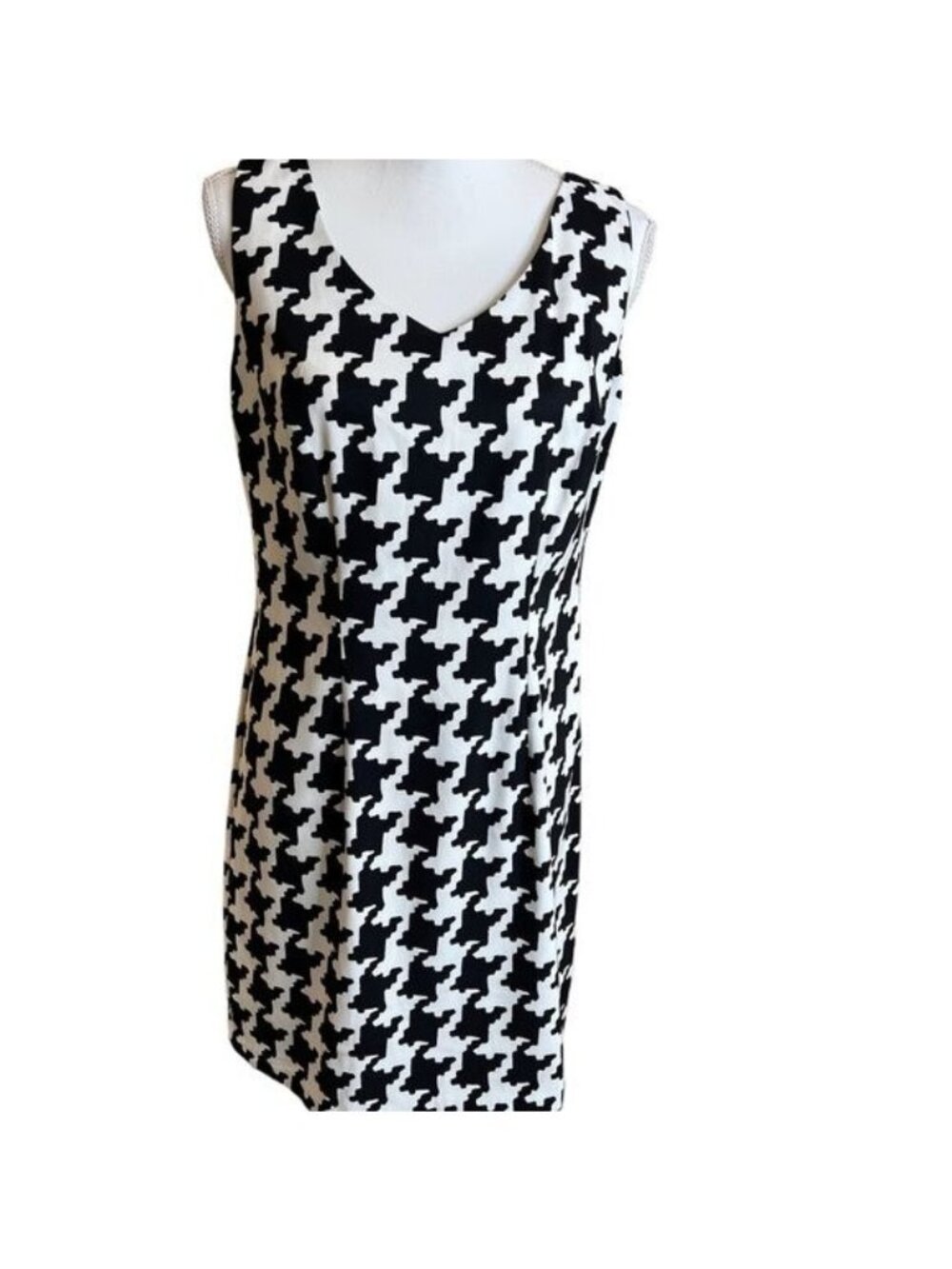 Alyx Dress Size 8 Houndstooth Sheath Black White Back Zip Fitted Office Church